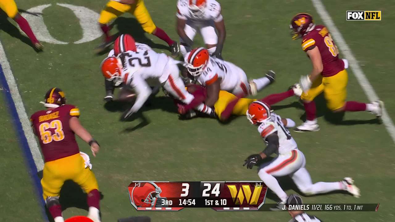 Browns' defense answers the call by forcing fumble