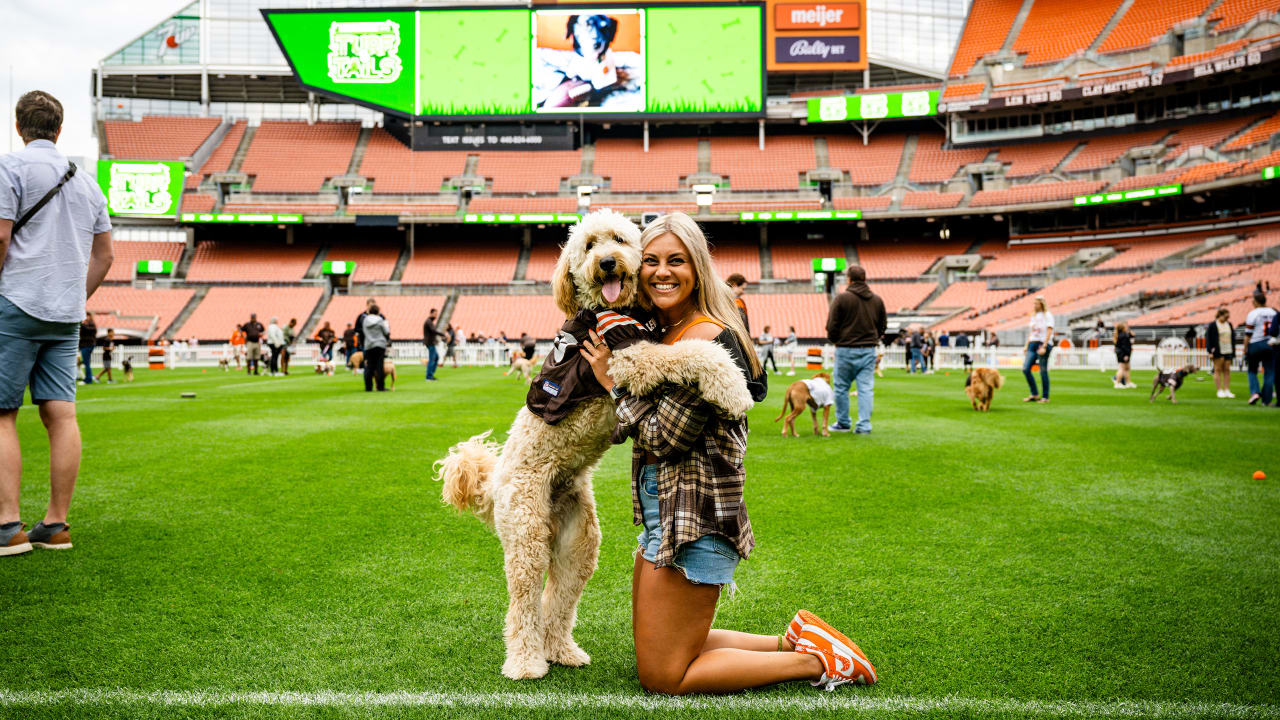 Barking Backers hosts first Turf & Tails event at Cleveland Browns Stadium - Vimarsana News