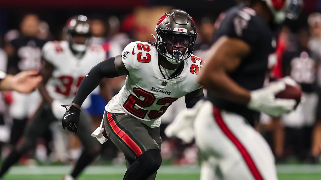 Best Photos From Bucs vs. Falcons Week 5 2024