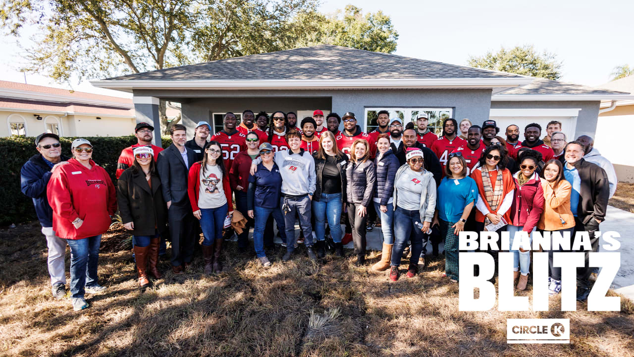Bucs Holiday Initiatives, NFL Expands Hispanic Heritage Foundation - Vimarsana News