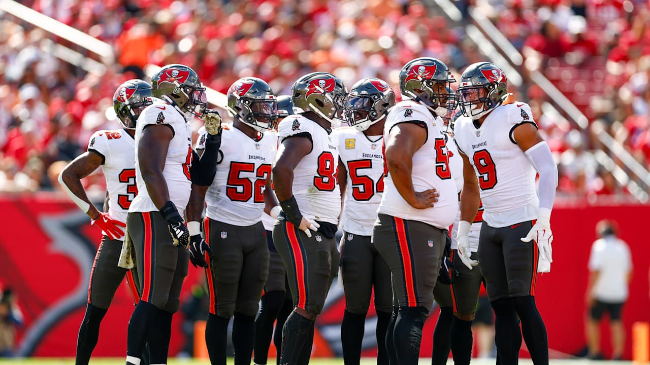 Photos From 49ers vs. Bucs Week 10 2024