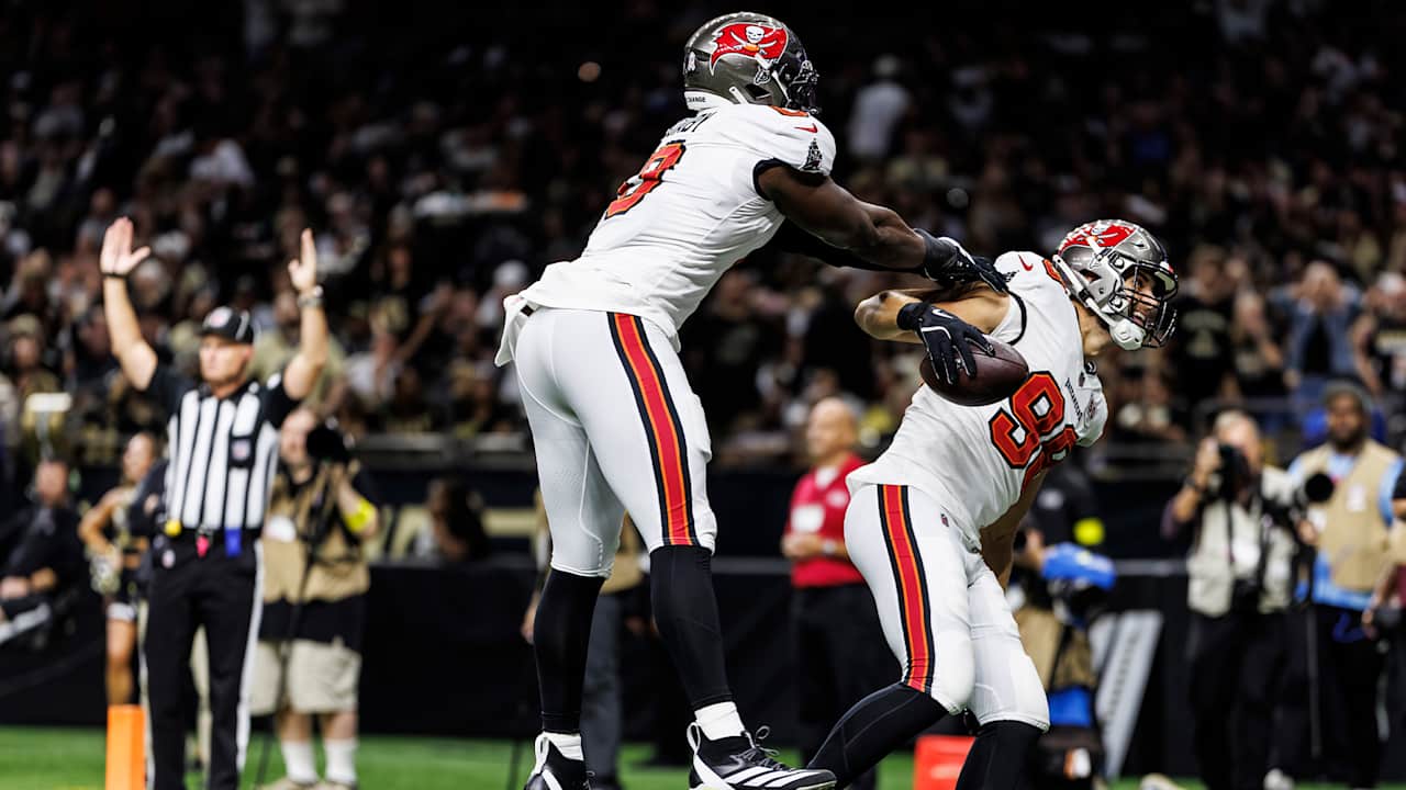 OLB Anthony Nelson Fuels Defensive Stranglehold in New Orleans 