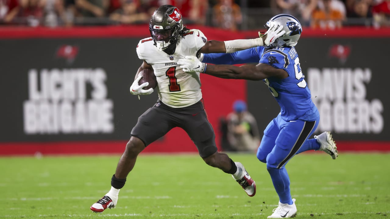 Best Photos From Panthers vs. Bucs Week 13