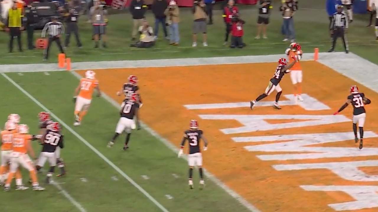 HIGHLIGHT: Baker Mayfield Touchdown Throw to Chris Godwin vs. Falcons