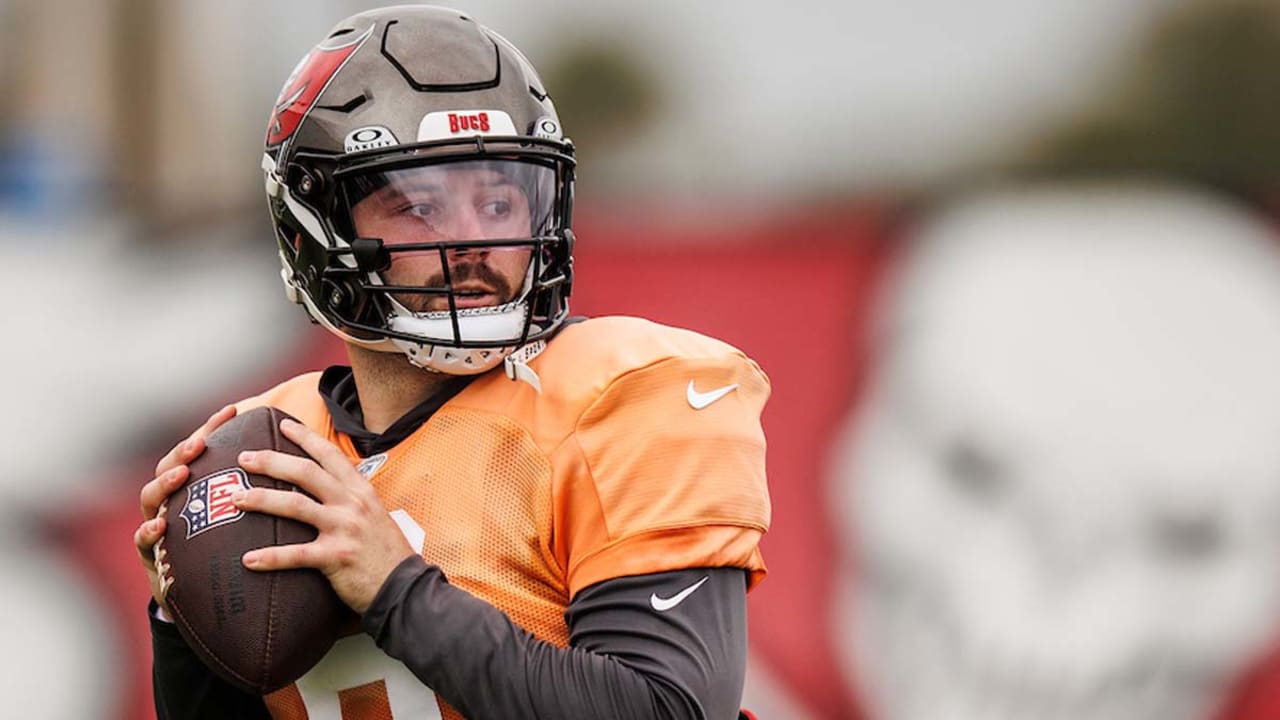 Photos From Bucs Practice - November 16