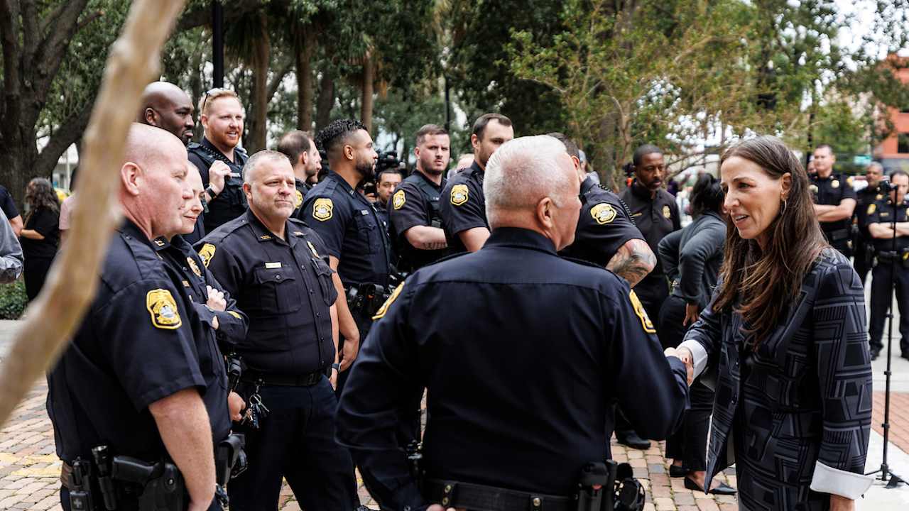 Photos Tampa Police Department Jersey Presentation
