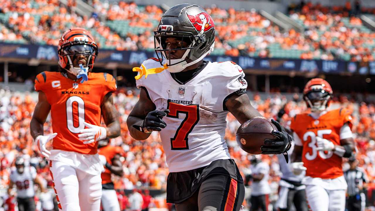 Bucky Irving Totals 93 Yards in Bucs' Season-Opening Loss to Bengals