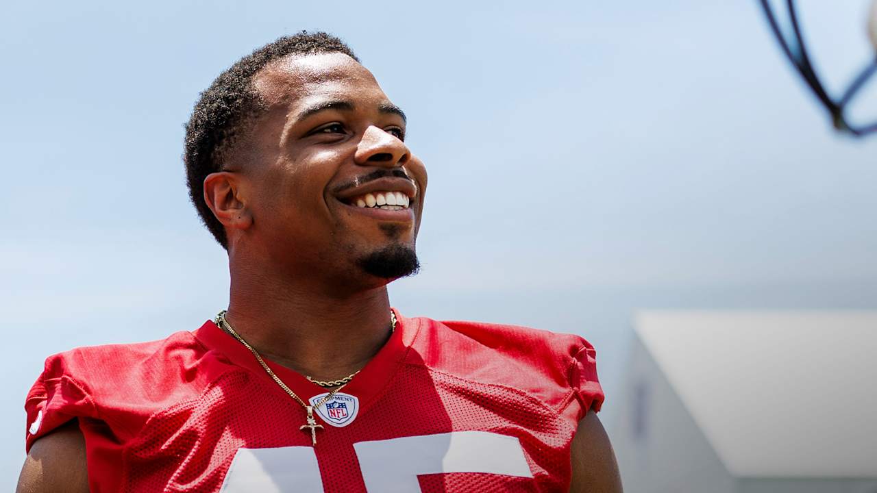 Bucs Add True Mike LB and Student of the Game in Rookie Josiah Trotter