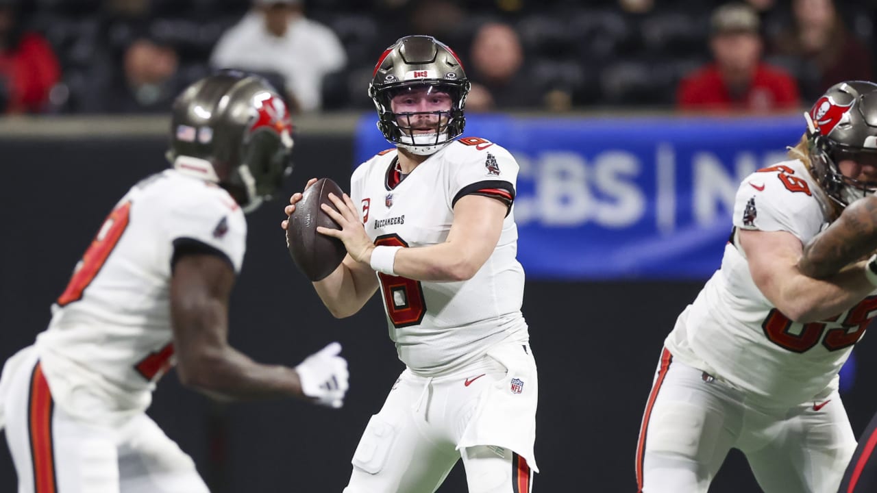 NFL Week 14 Tampa Bay Buccaneers vs. Atlanta Falcons Team Score