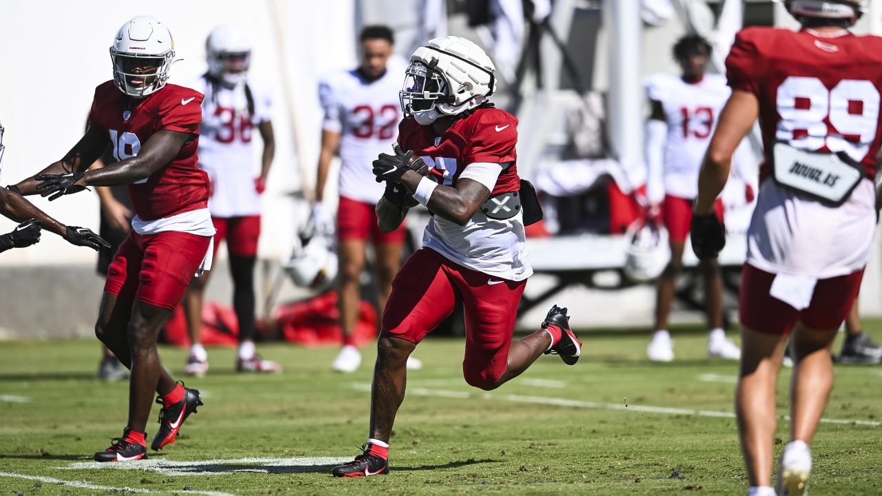 With Running Backs Ailing, Cardinals Promote Tony Jones To Roster