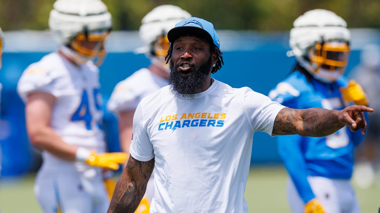 How NaVorro Bowman Landed on the Chargers Coaching Staff