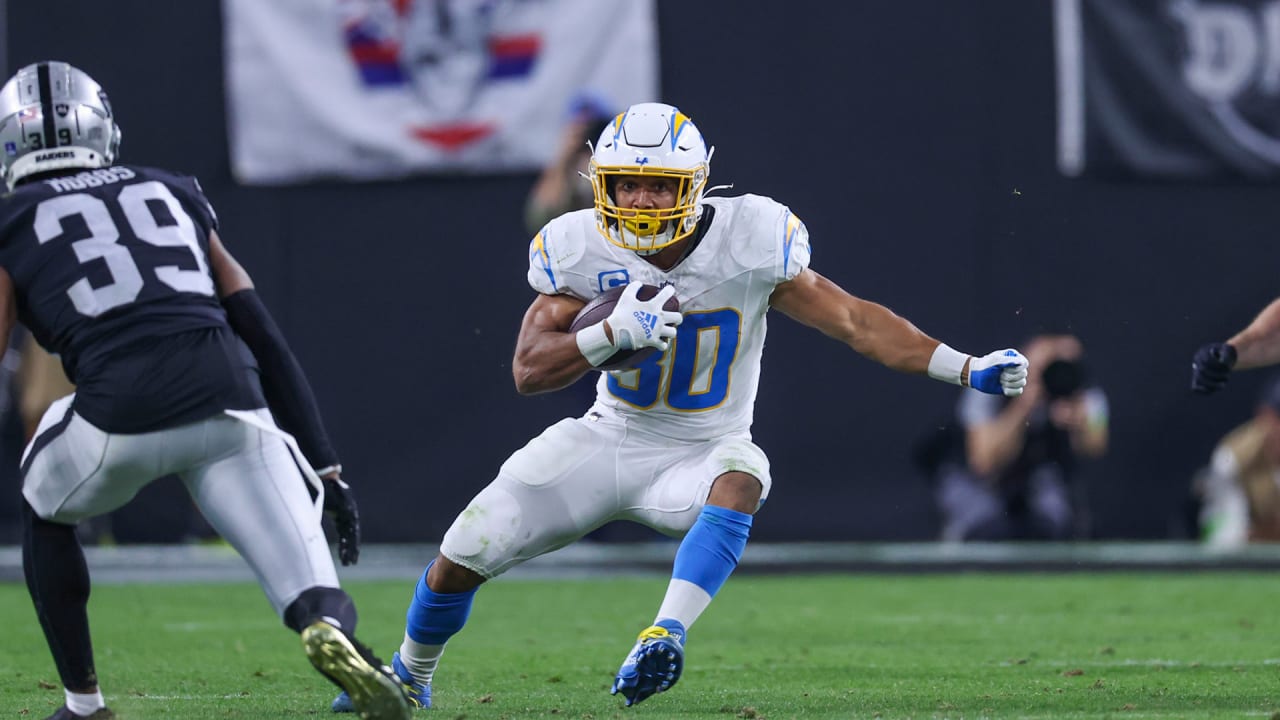 Austin Ekeler Highlight Ekeler Weaves Through Defense for 12Yard Gain