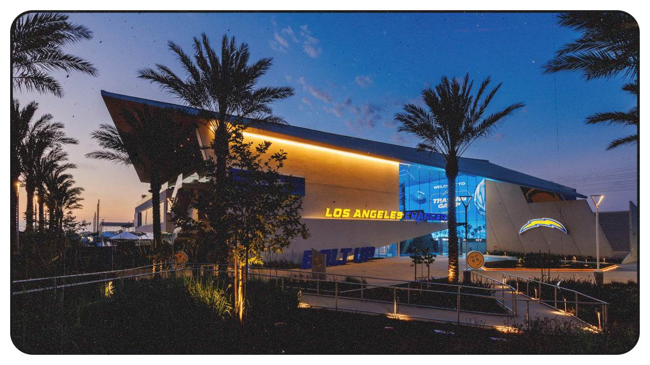 Building The Bolt: How The NFL’s Newest Facility Was Made