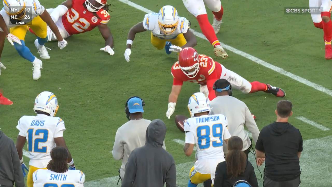 Kansas City Chiefs Linebacker Drue Tranquill Recovers the Fumble Late ...