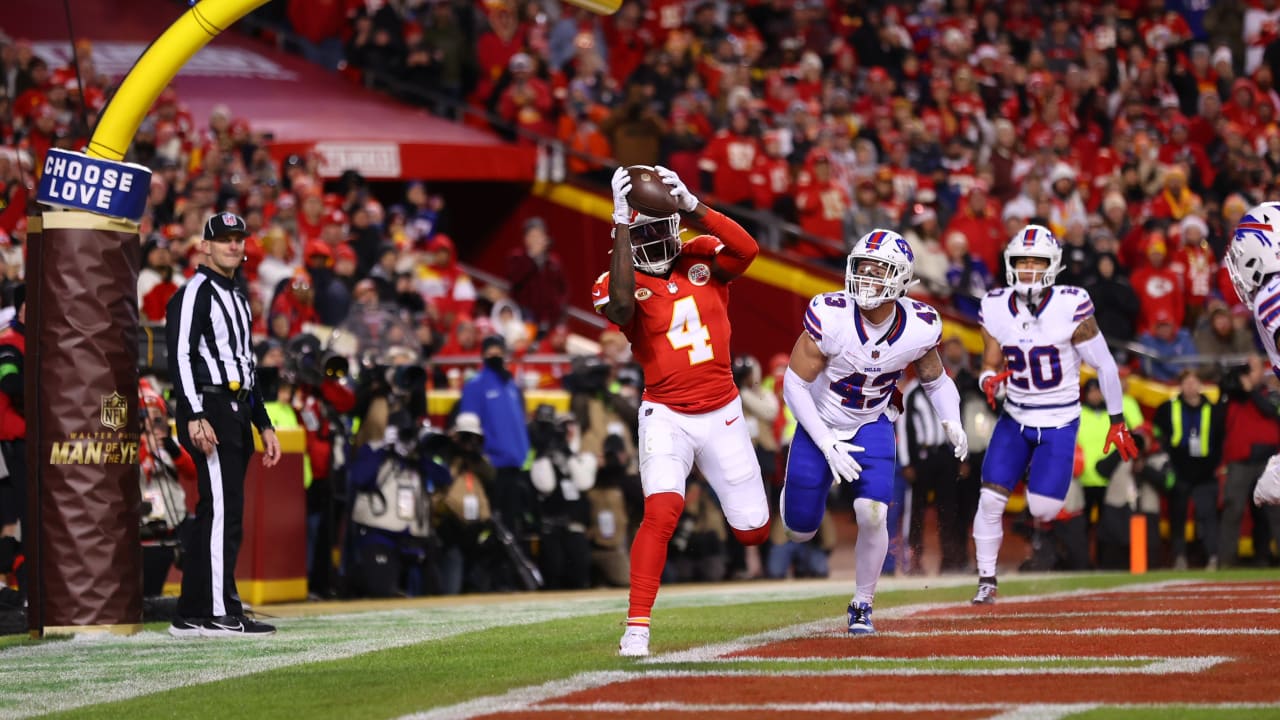 TOUCHDOWN: Kansas City Chiefs Quarterback Patrick Mahomes Finds Wide ...