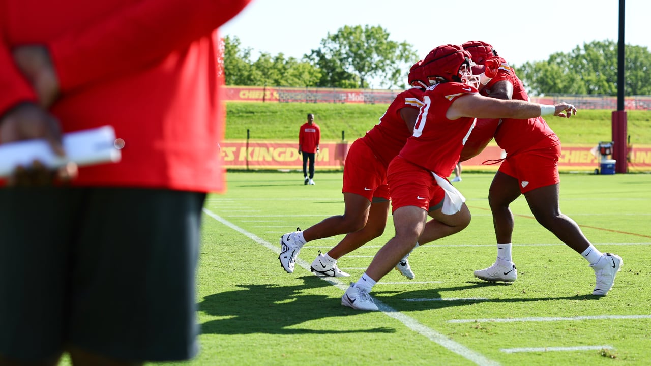 Chiefs Training Camp Day 3 The Rookie Whos Ready To Dominate - hsux3y1