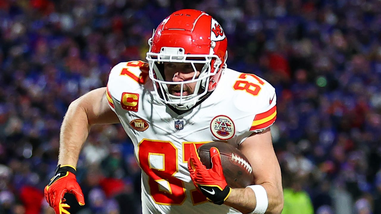 Travis Kelce Ranked as the Best Tight End in the NFL by ESPN