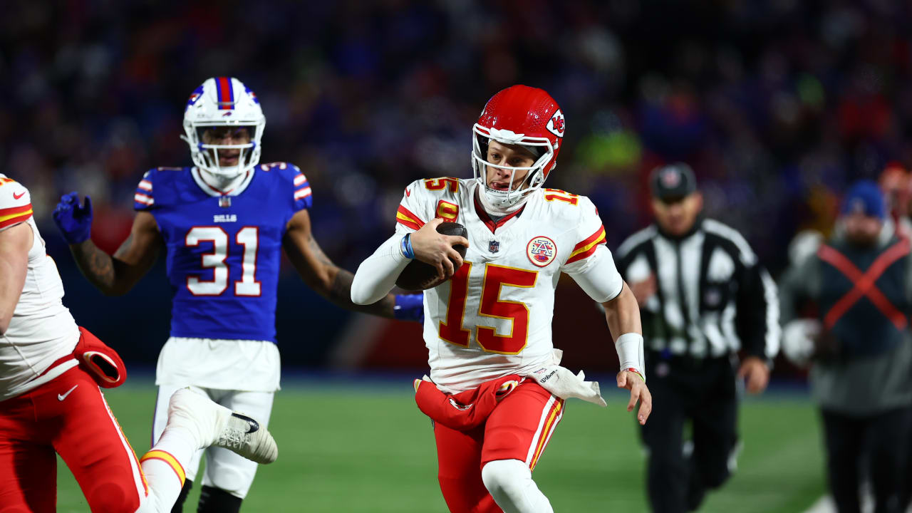 Patrick Mahomes' Best Plays from 2Touchdown Game in Divisional Round