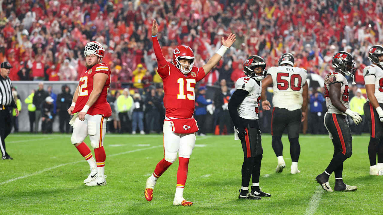 Chiefs defeat Buccaneers 30-24 in overtime thriller