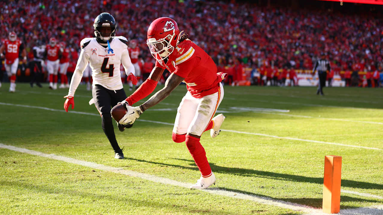 Chiefs Defeat Texans, 27-19, for Kansas City's 14th Win of the Season