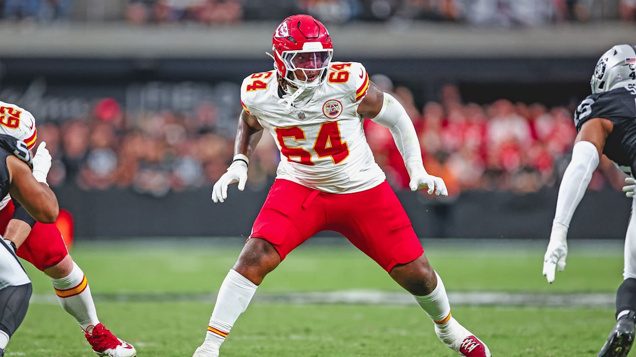 Chiefs Trade OT Wanya Morris to Atlanta