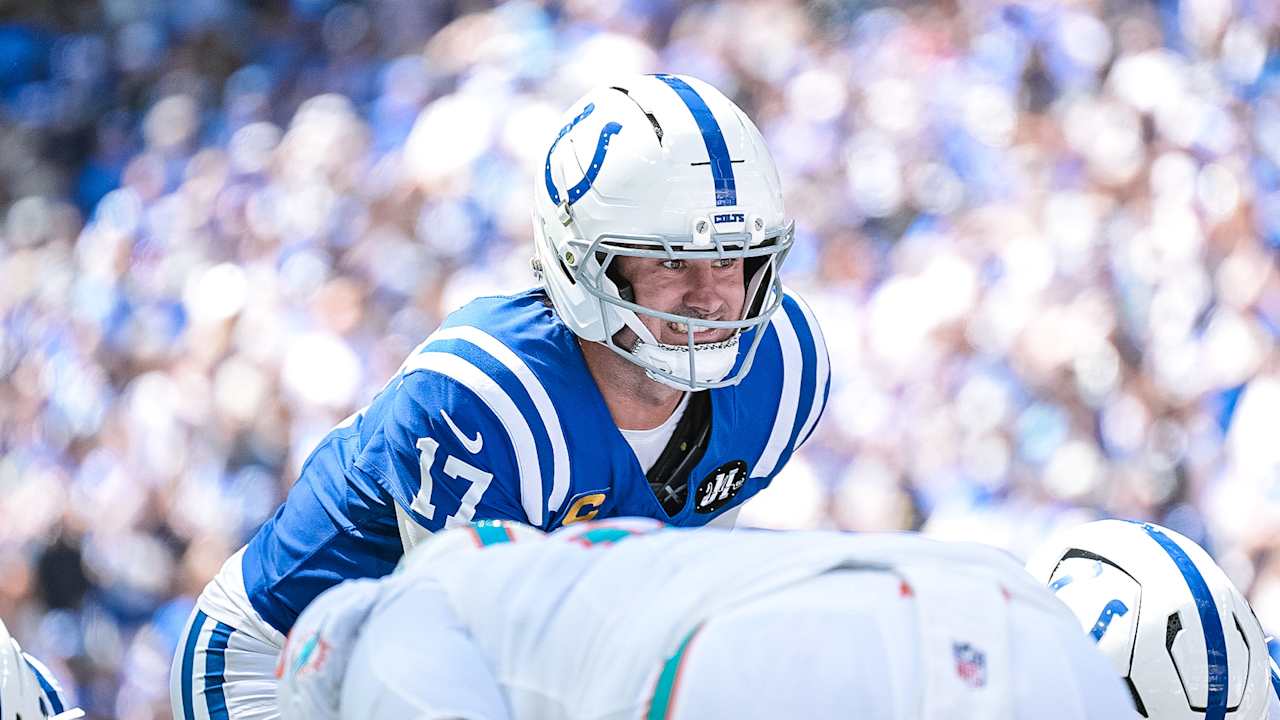 HIGHLIGHT | Daniel Jones rushes for a 1-yard touchdown vs. Miami Dolphins