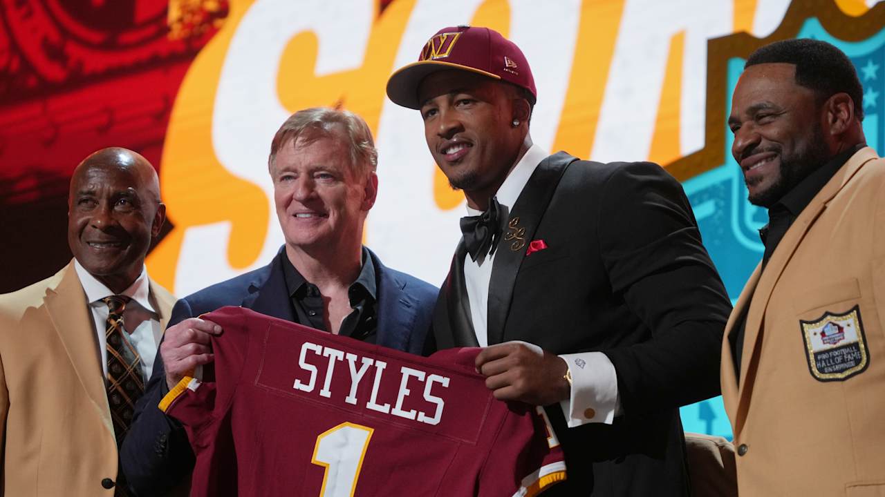 PHOTOS | Sonny Styles is a Washington Commander