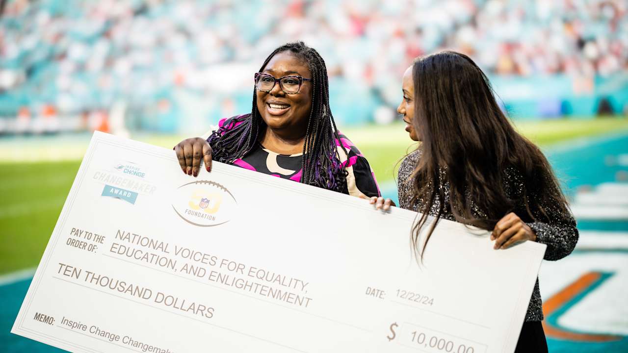 Miami Dolphins Announces 2024 Inspire Change Changemaker Recipient for  Making a Difference in Their Community