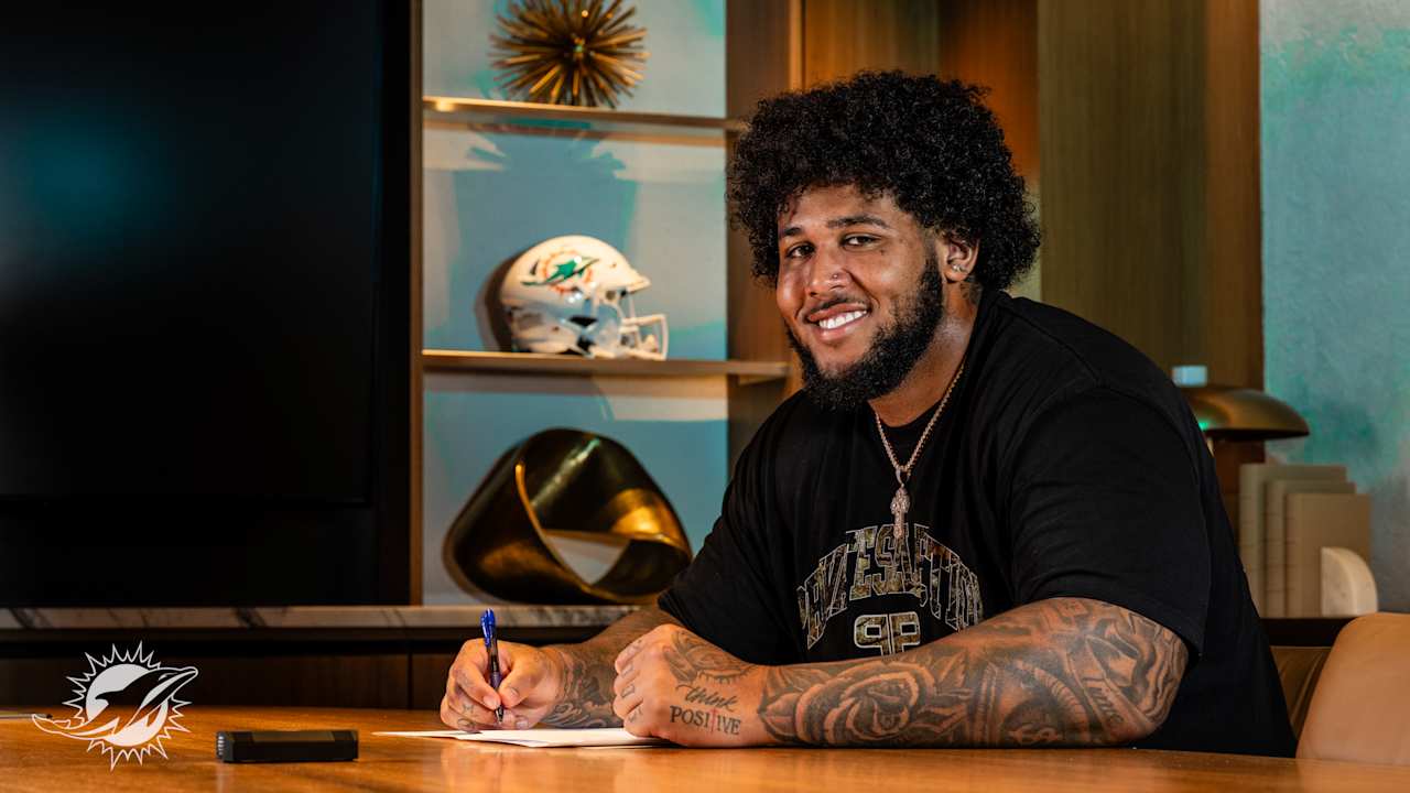 Dolphins Sign First-Round Pick Kadyn Proctor, 12th Overall in 2026 Draft