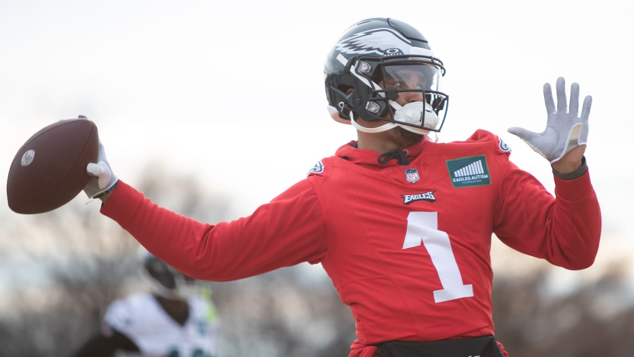 Eagles vs. Buccaneers Injury Report The latest on Jalen Hurts