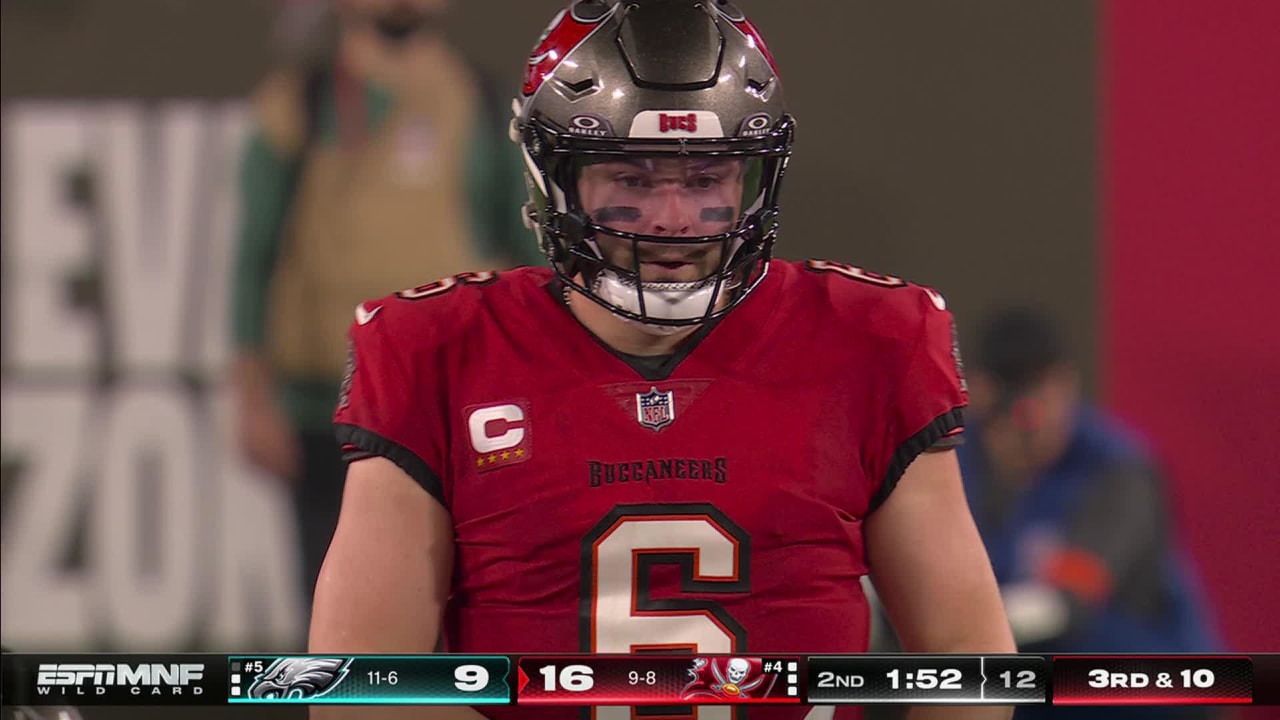 Highlight Brandon Graham and Fletcher Cox converge on thirddown sack