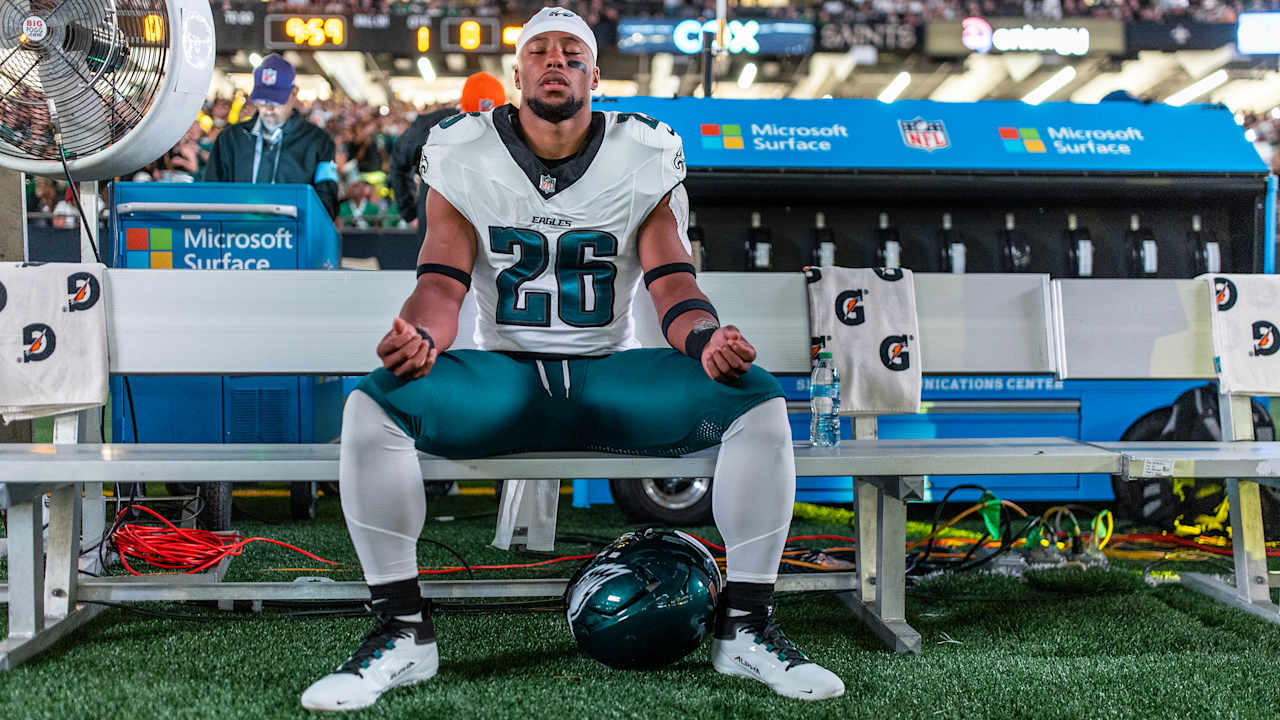 Saquon Barkley's Historic Start: Ranking Among Eagles Greats - BVM Sports