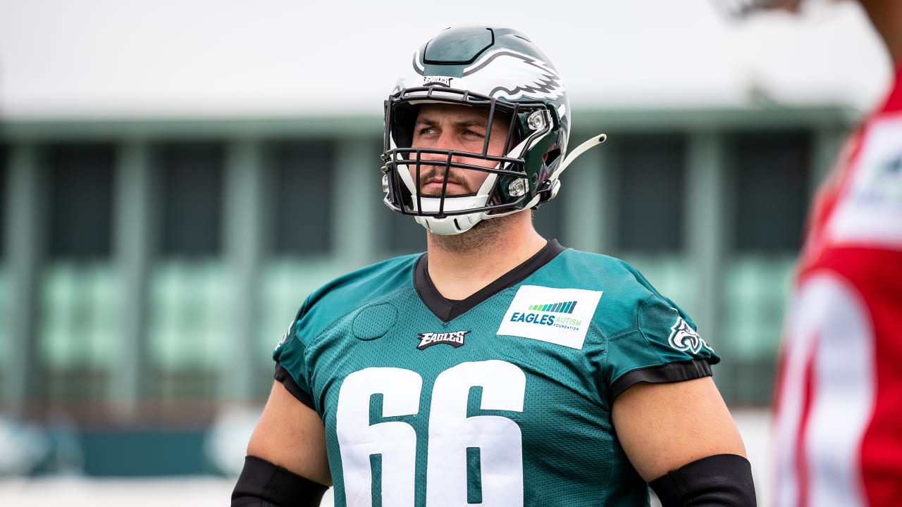 Eagles sign Ross Pierschbacher to the practice squad