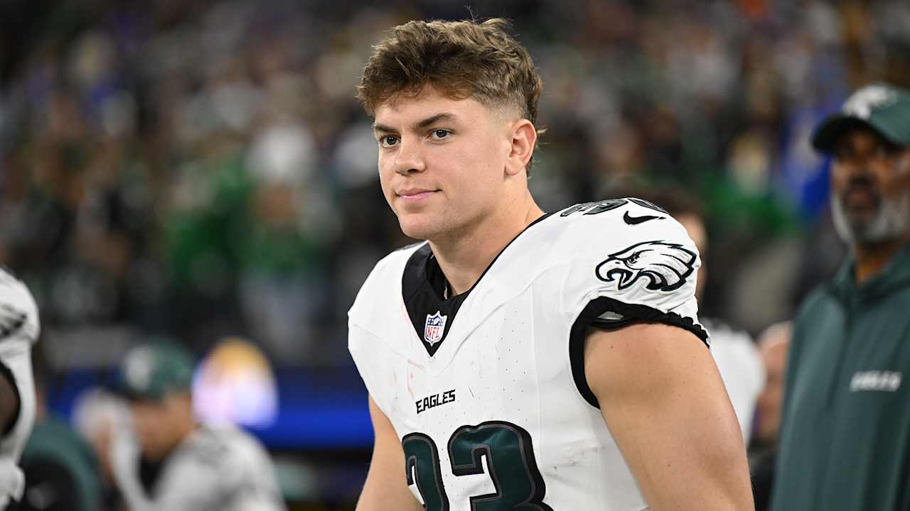 Holiday Fun: Cooper DeJean takes questions from Eagles Kids Club members