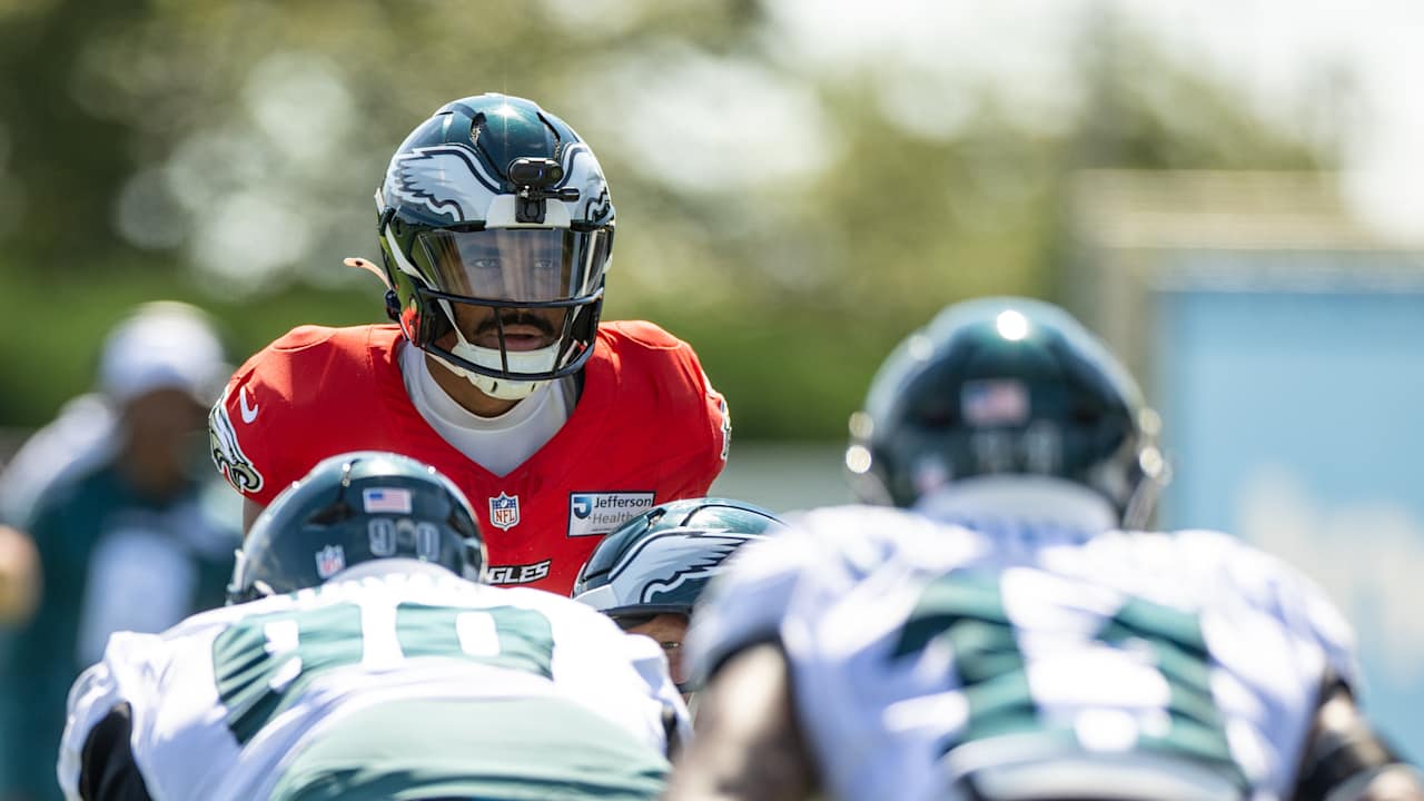 Full Pads On: Eagles Camp Intensity Spikes in Week 2