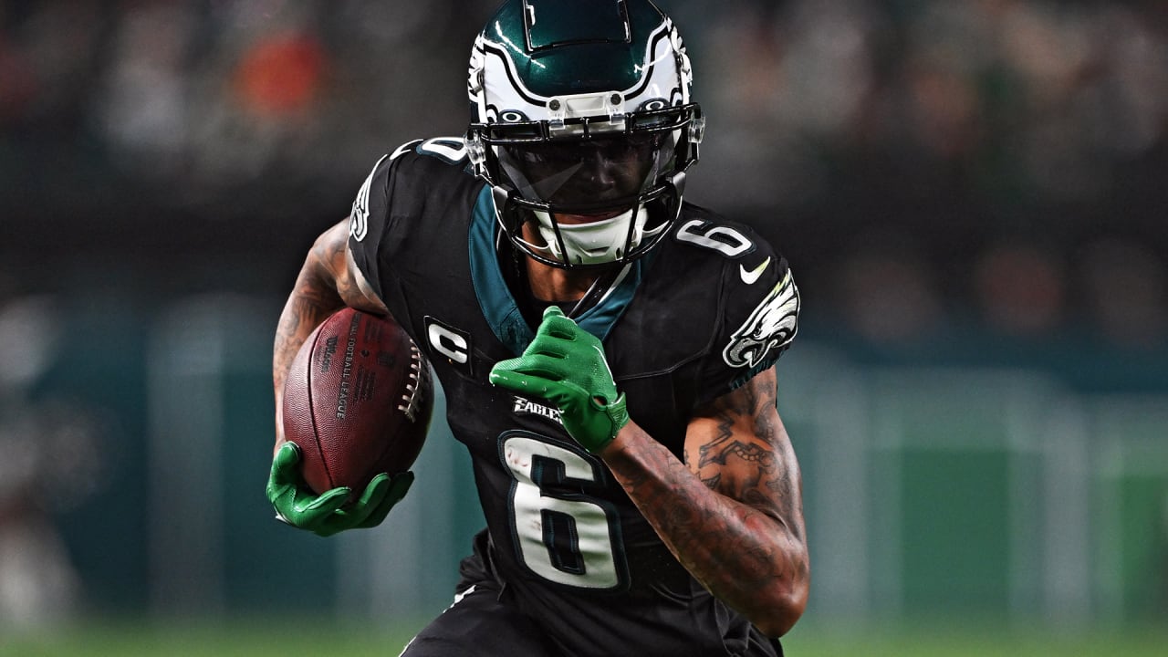 DeVonta Smith's top plays from the 2023 season