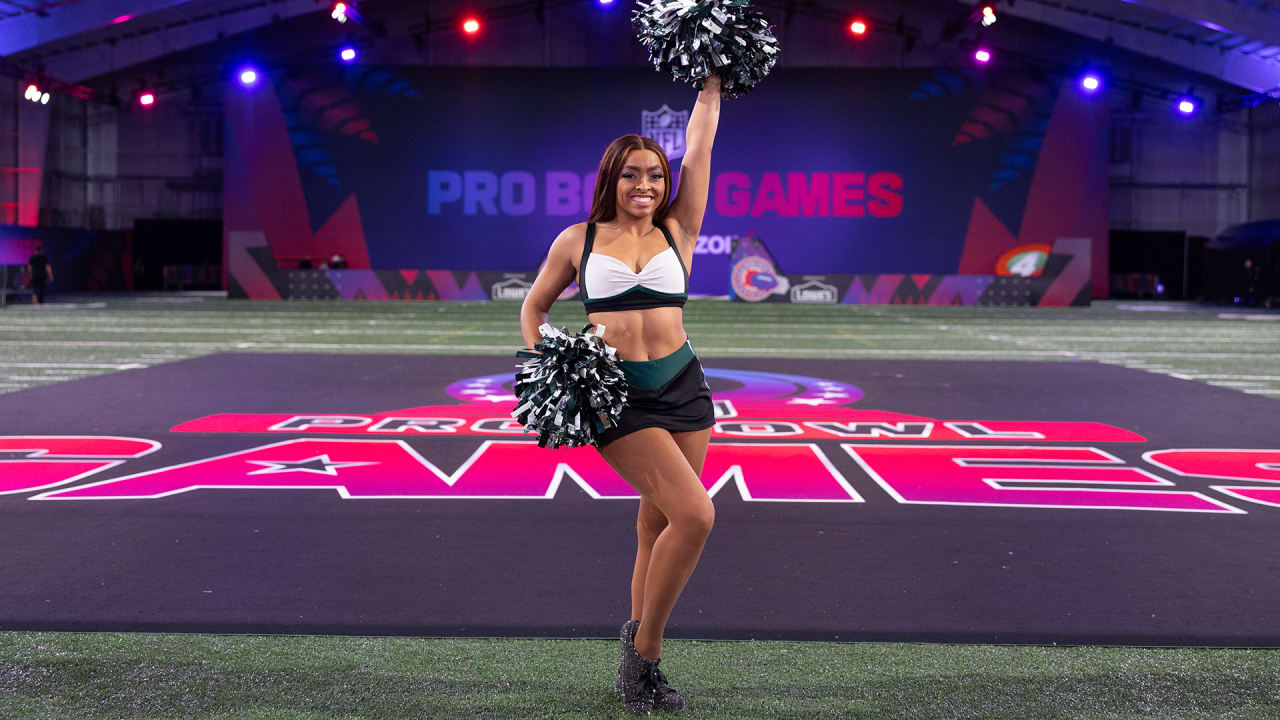 Azari Ford named 2024 Eagles Pro Bowl Cheerleader