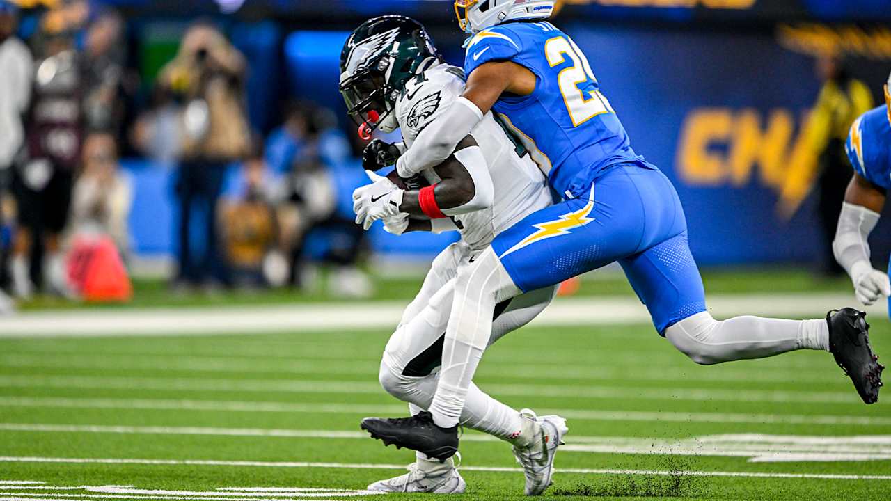 Highlight: A.J. Brown's first catch of game yields 23 yards