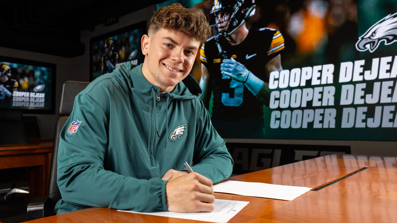 Cooper DeJean Signs His Rookie Contract