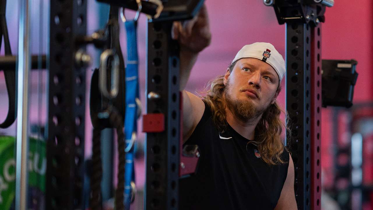 Raheem Morris updates status of Kaleb McGary