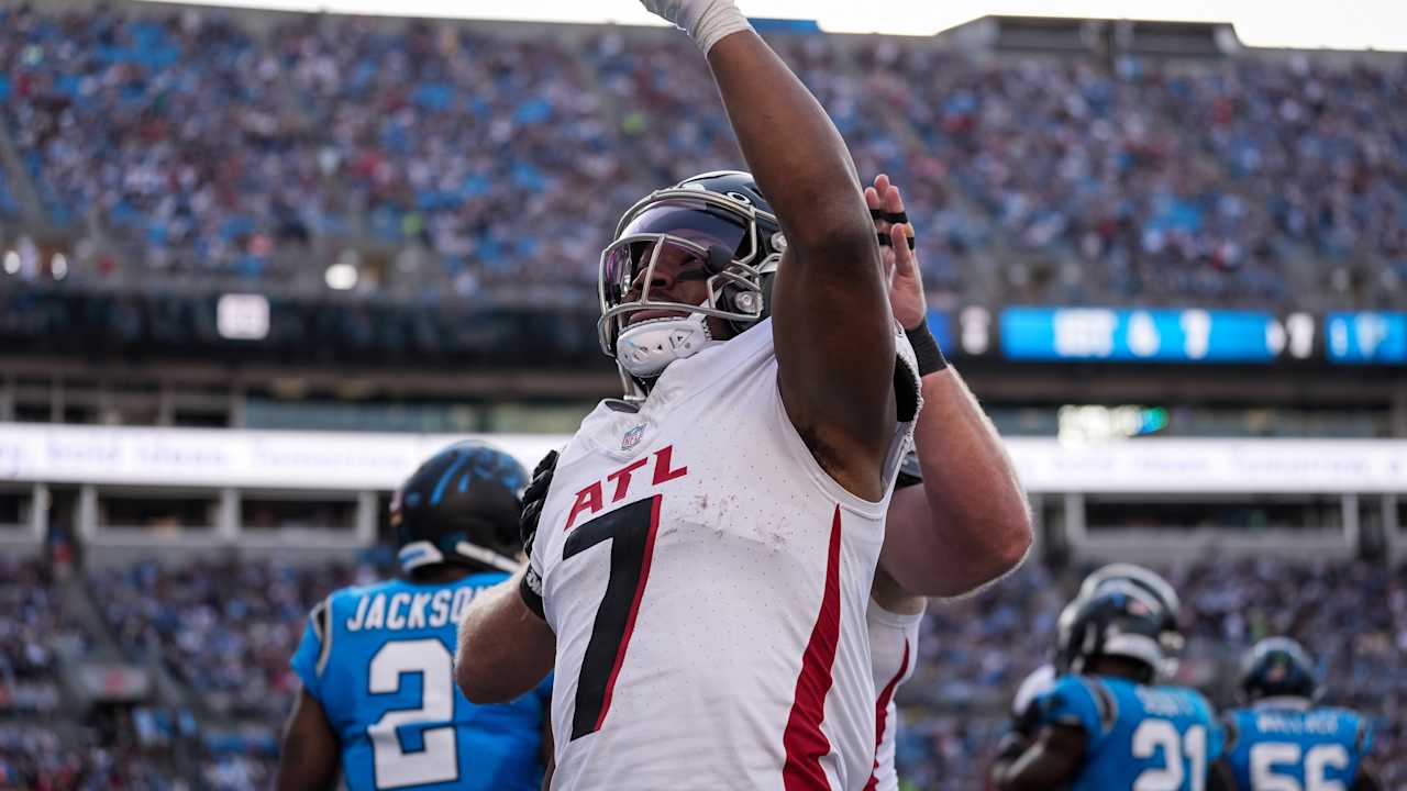 Robinson rushes for 7-yards for second TD of NFC South division