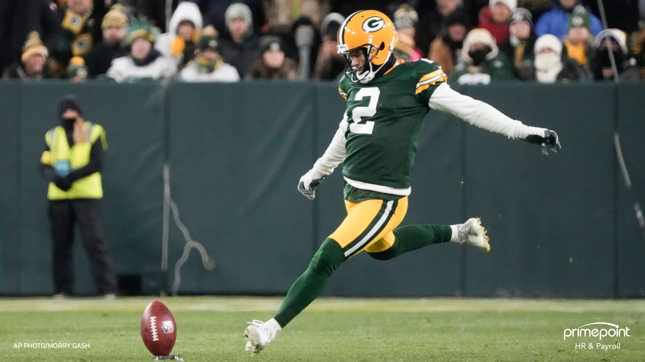 Giants add veteran kicker Mason Crosby; Cade York (quad) injured