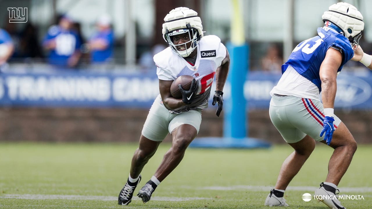 Devin Singletary is having fun again in Brian Daboll’s offense