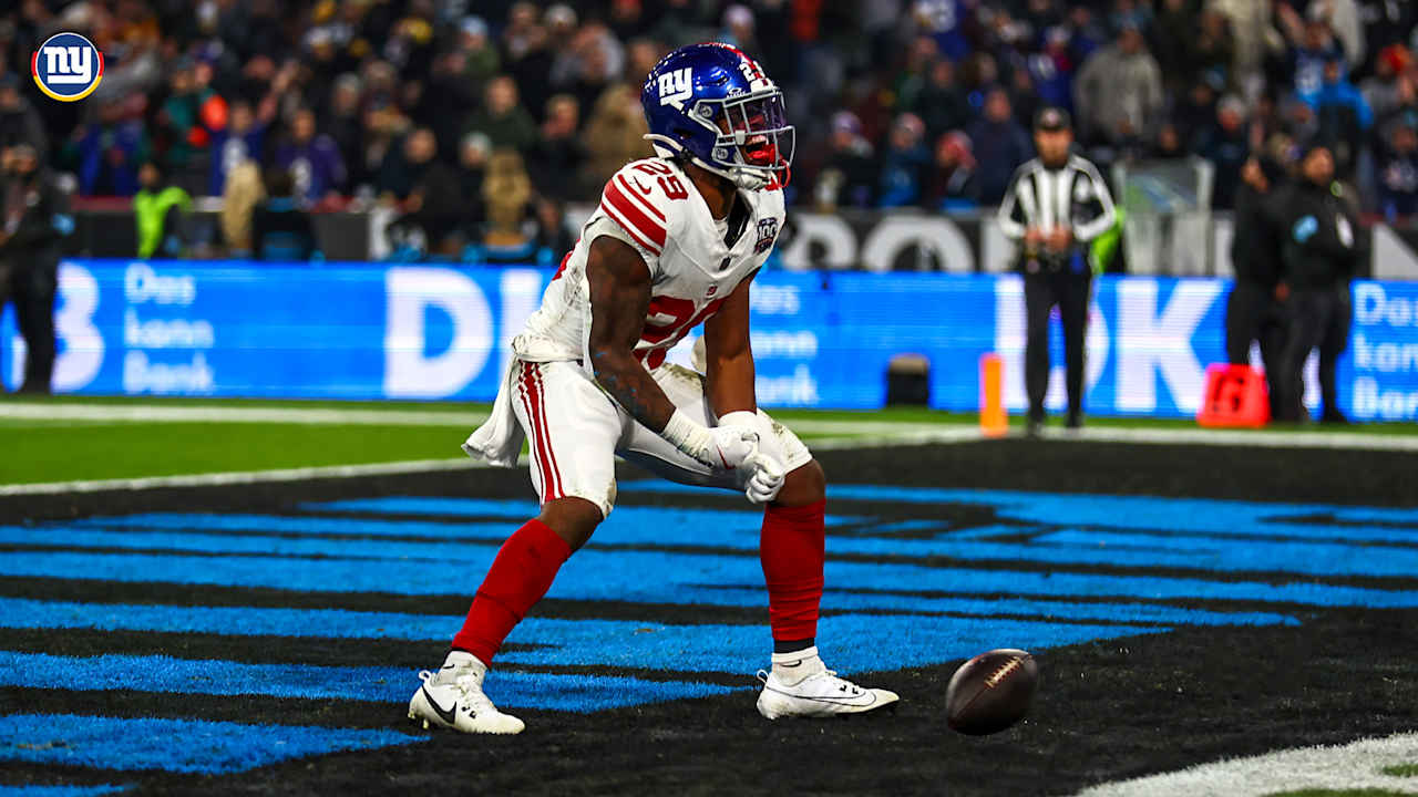 Tyrone Tracy Jr. gets into end zone on 32yard run Giants vs