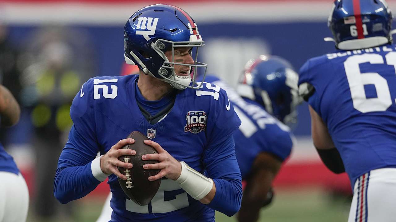 Giants turn to Tim Boyle after Tommy DeVito suffers concussion