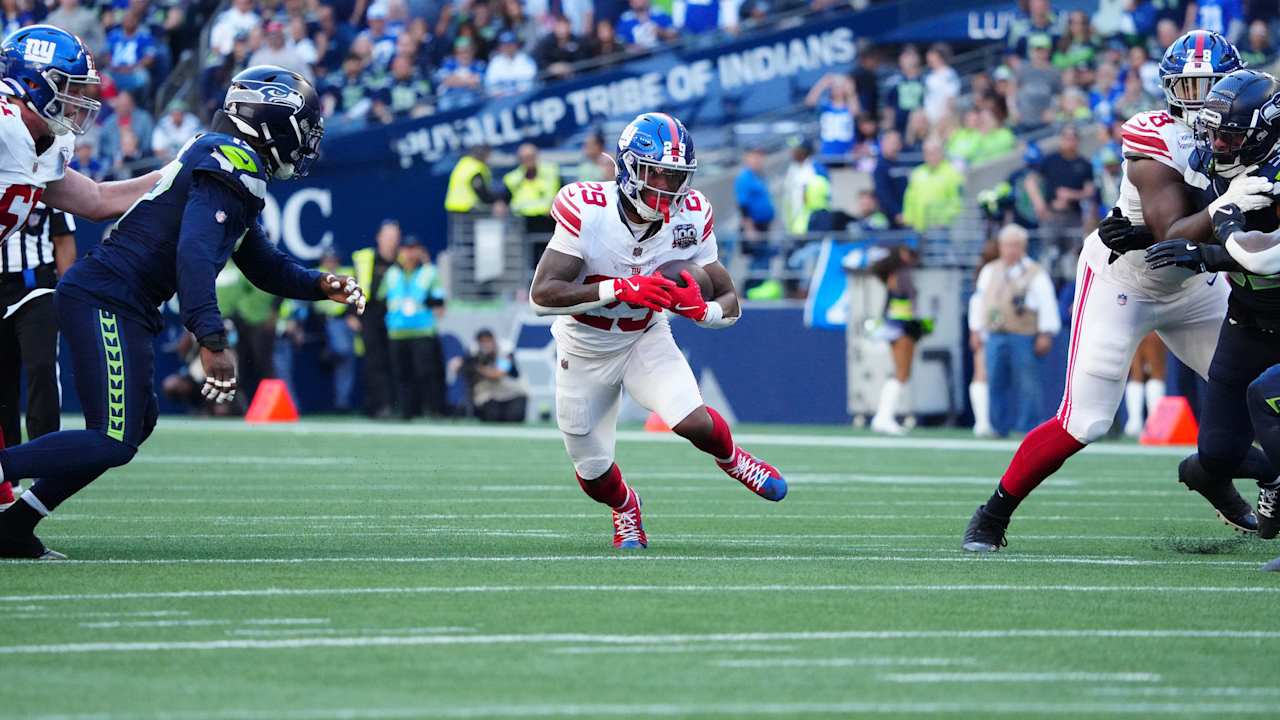 Tyrone Tracy Jr. tops 100 yards on the ground Giants vs. Seahawks