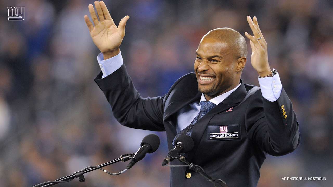 NFL’s first-ever international Ring of Honour ceremony celebrates Osi Umenyiora