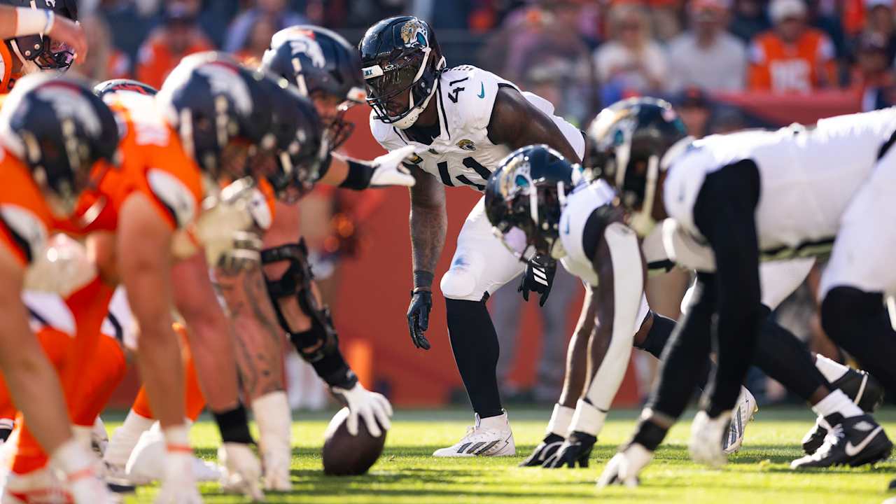 Jaguars Blow 10-Point Lead in Denver, Fall to Broncos 20-13