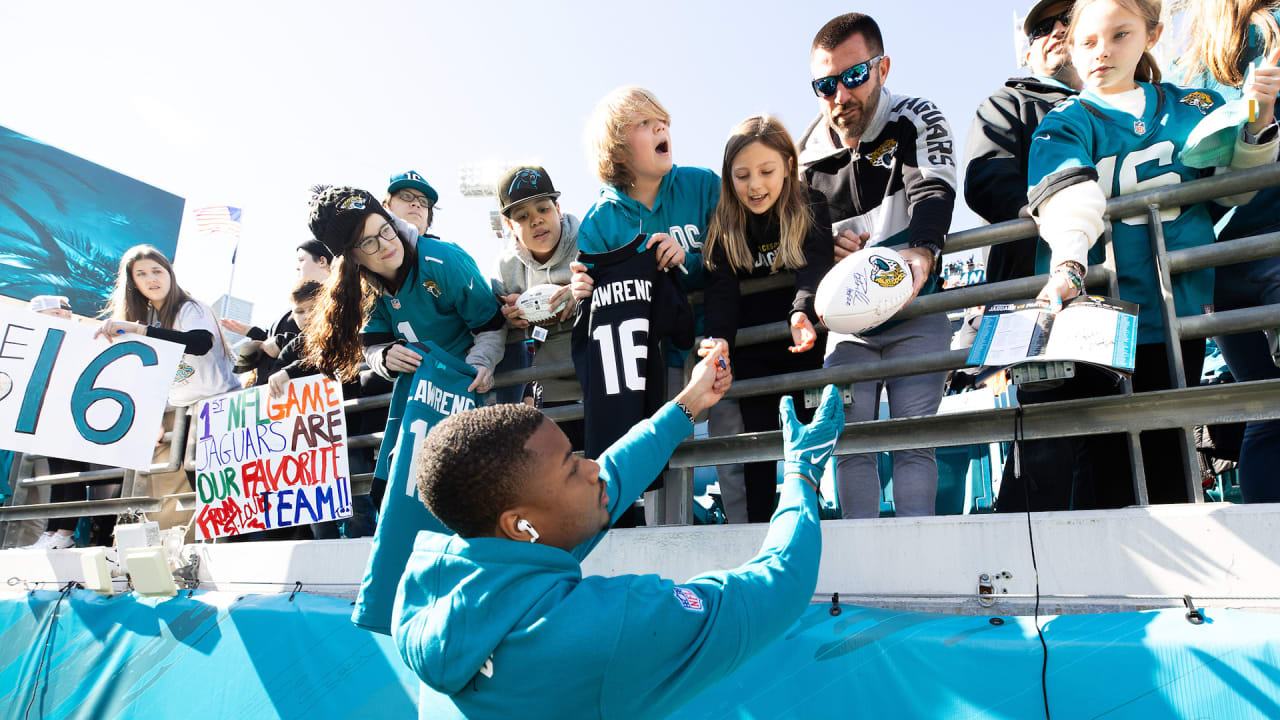 PHOTOS Jaguars Fan Appreciation Game