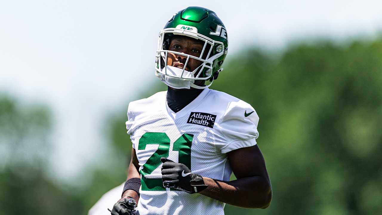 What Does Brandon Stephens Think of Jets' Oh-fer INT Streak? He's Ready with a Reply